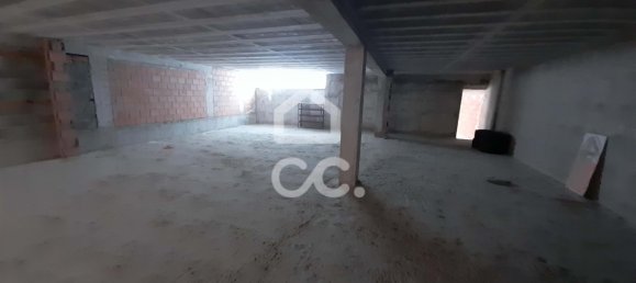 Gewerbliche Immobilie in Vizela, Portugal 256m², Nr. 30757 3