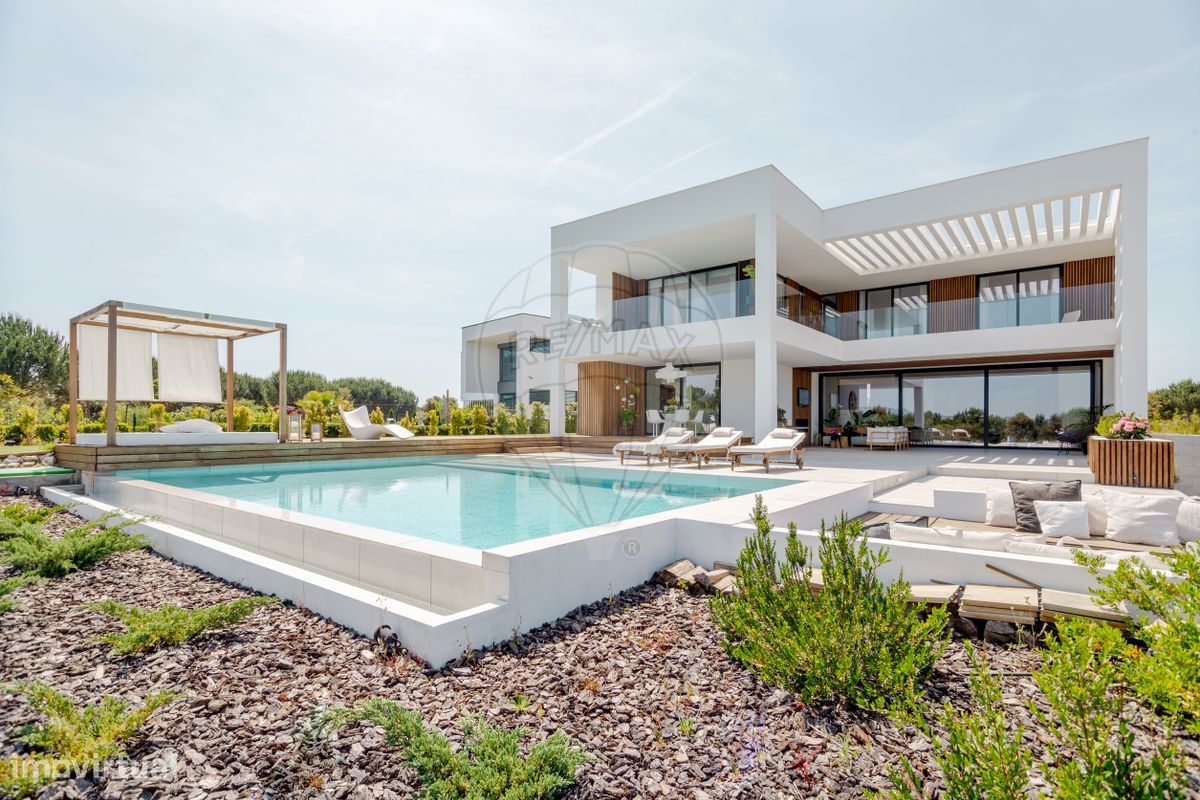 4 bedrooms House in Sesimbra, Portugal No. 277831