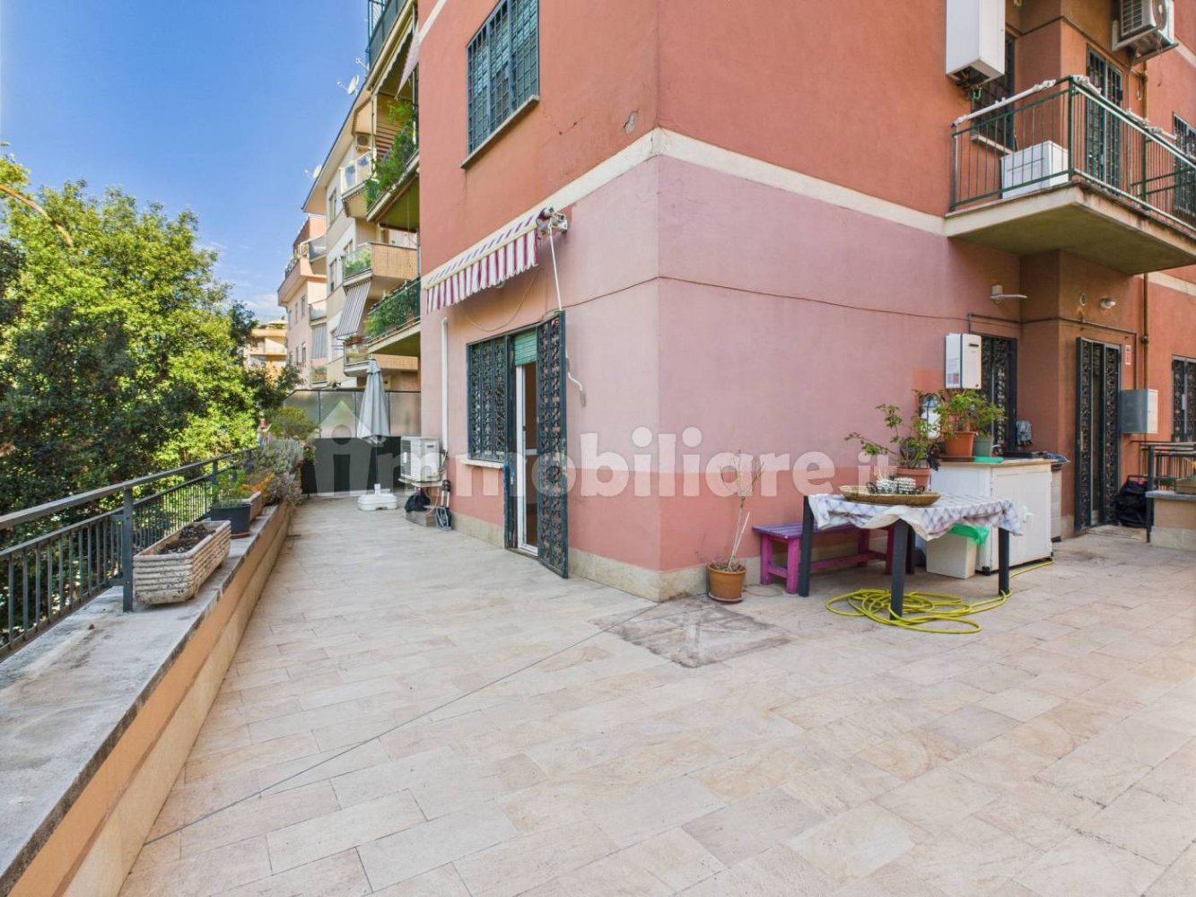 2 غرف نوم شقة في Rome, Italy رقم 377264