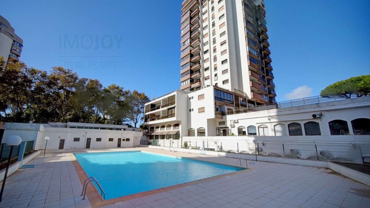 2 bedrooms Apartment in Cascais, Portugal No. 136179