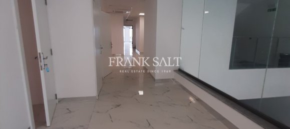  Office in Victoria, Malta No. 11984 34