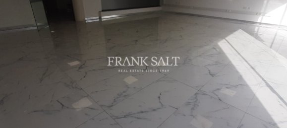  Office in Victoria, Malta No. 11984 3