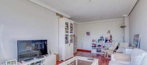 2 bedrooms Apartment in Madrid, Spain No. 133890 3