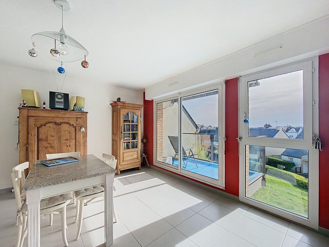 Apartamento de 2 dormitorios en Larmor-Plage, France No. 275876