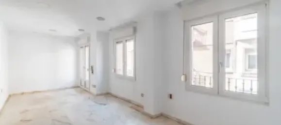 Apartamento de 6 dormitorios en Armilla, Spain No. 176395 15