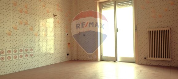 3 bedrooms Apartment in San Nicola la Strada, Italy No. 270461 4