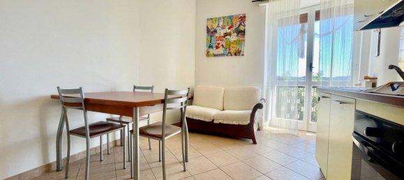 3 rooms Apartment in Imperia, Italy No. 36430 2
