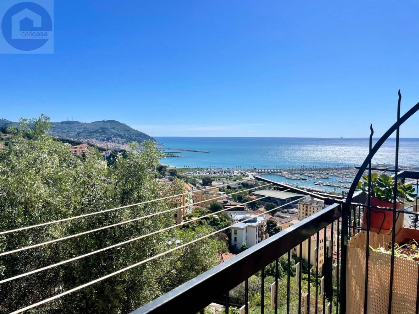 3 rooms Apartment in Imperia, Italy No. 36430