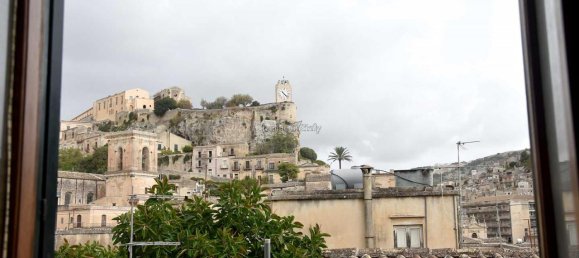 Casa de 2 habitaciónes en Modica, Italy No. 236057 17