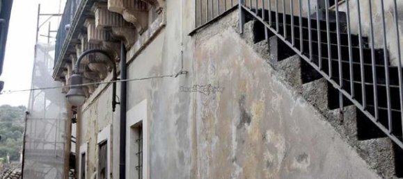 Casa de 2 habitaciónes en Modica, Italy No. 236057 36