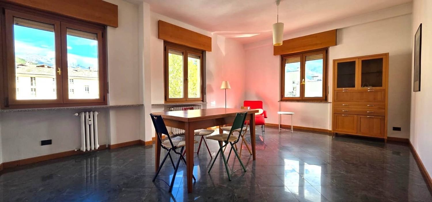 3 bedrooms Apartment in Aosta, Italy No. 341746