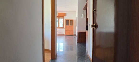 3 bedrooms Apartment in Aosta, Italy No. 341746 4