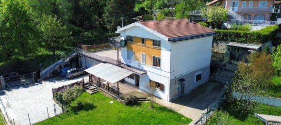 Квартира с 4 комнатами в Валь делла Торре, Италия № 42002 10