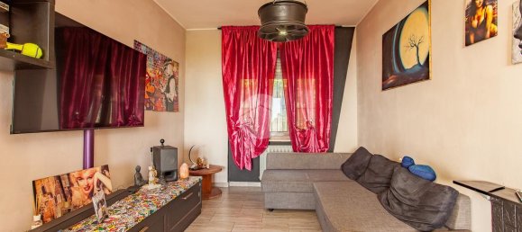 Квартира с 4 комнатами в Валь делла Торре, Италия № 42002 13