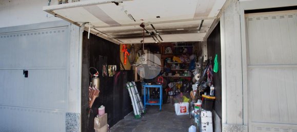 Квартира с 4 комнатами в Валь делла Торре, Италия № 42002 29