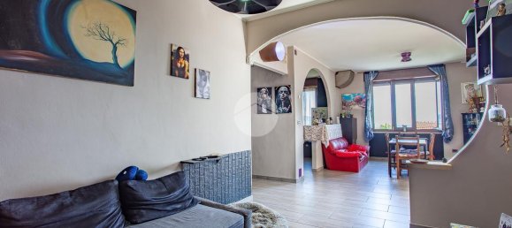 Квартира с 4 комнатами в Валь делла Торре, Италия № 42002 18