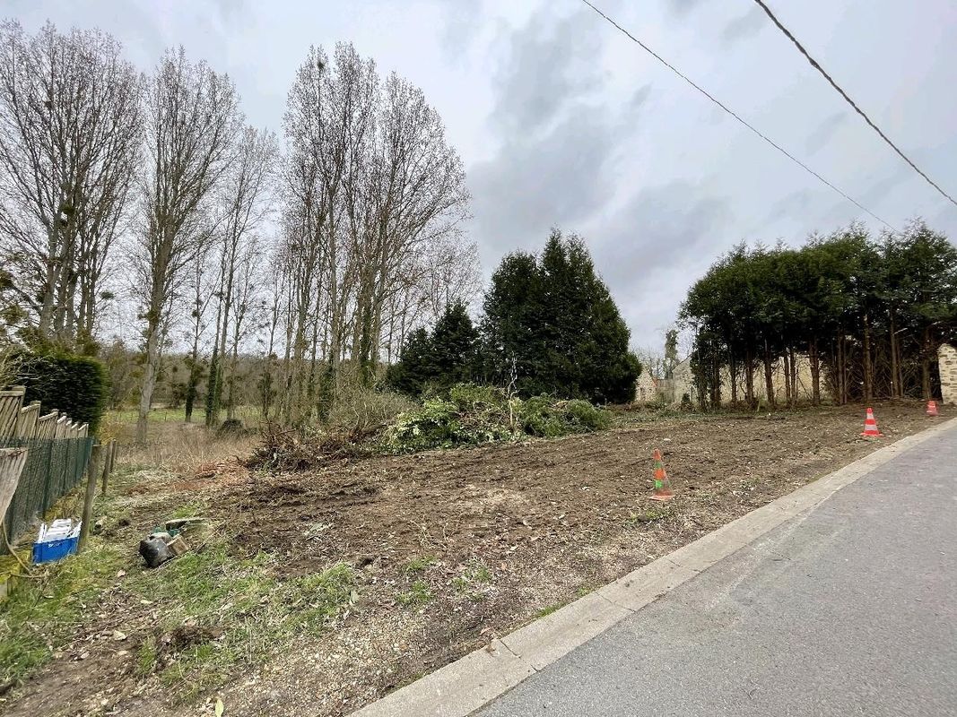  قطعة أرض في Berville, France 3999متر مربع رقم 182589