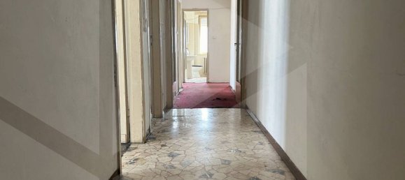 4 rooms Apartment in Vicenza, Italy No. 19250 3