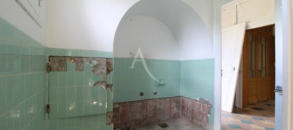 5 bedrooms House in Veuzain-sur-Loire, France No. 58963 11