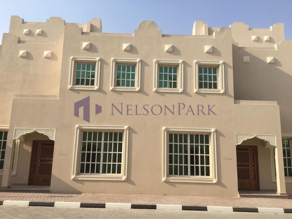 6 bedrooms Villa in Doha, Qatar No. 2239