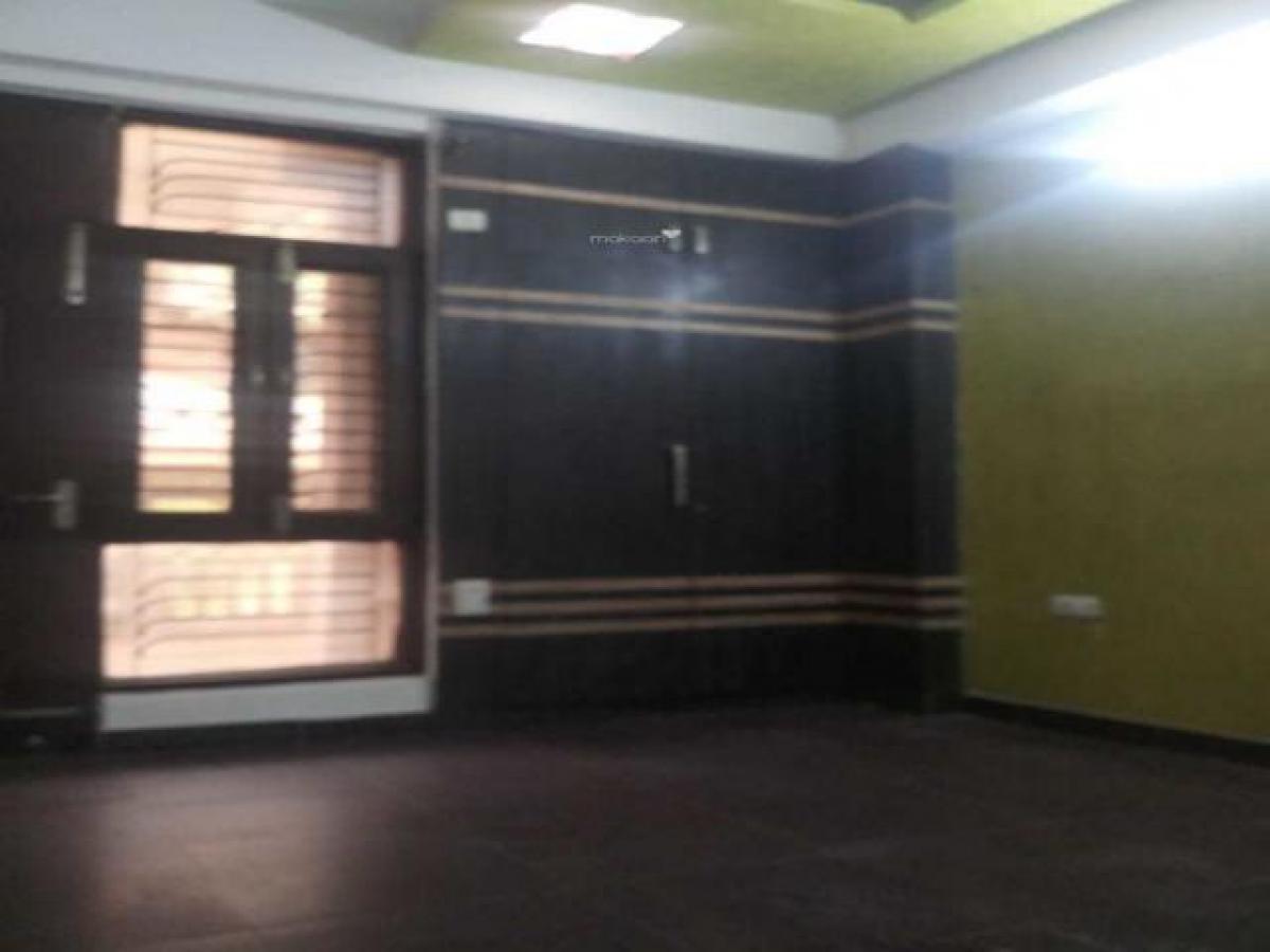 3 bedrooms House in Ghaziabad, India No. 19092