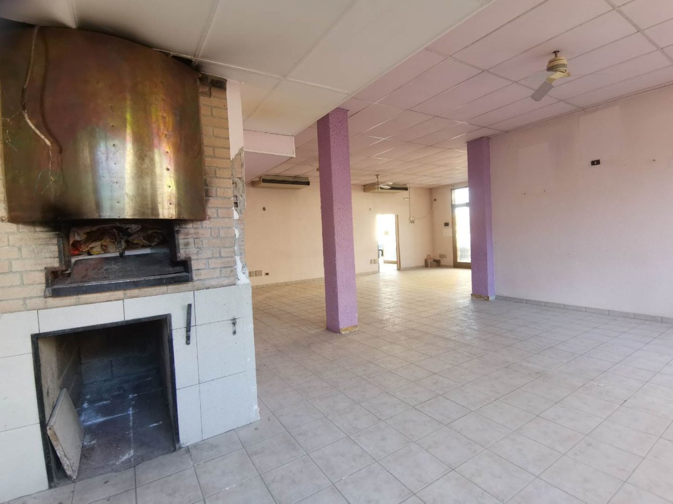 2غرفة عقار تجاري في San Quirico d'Orcia, Italy رقم 79876