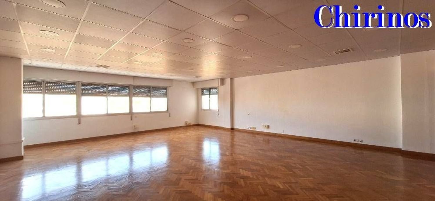 120m² Office in Cordoba, Spain No. 270940