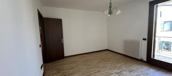 Apartamento de 3 divisões em Trebaseleghe, Italy N.º 37721 11