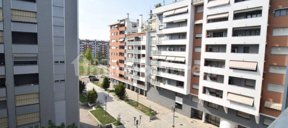 2 bedrooms Apartment in Turin, Italy No. 297611 7