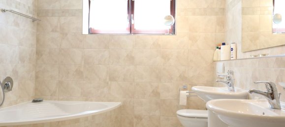 11 rooms House in Ortenaukreis, Germany No. 81872 24