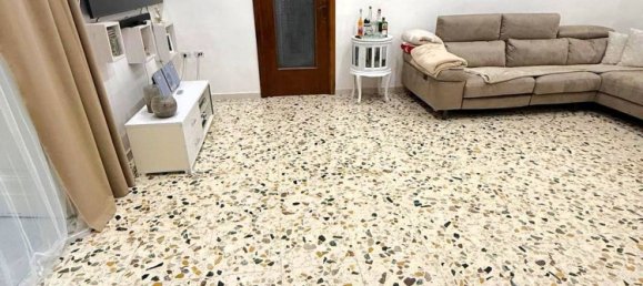 6-salle Appartement à Naples, Italy No. 104121 16