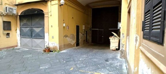 6-salle Appartement à Naples, Italy No. 104121 15