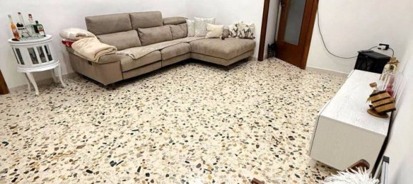 6-salle Appartement à Naples, Italy No. 104121 5