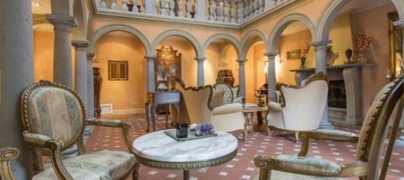 20 rooms Villa in Barga, Italy No. 211058 26