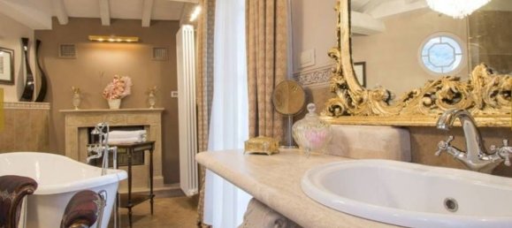 20 rooms Villa in Barga, Italy No. 211058 9