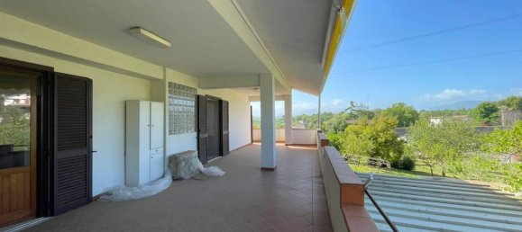 Вилла с 3 спальнями в Фонтана Лири, Италия № 61930 16