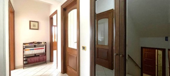 Вилла с 3 спальнями в Фонтана Лири, Италия № 61930 29