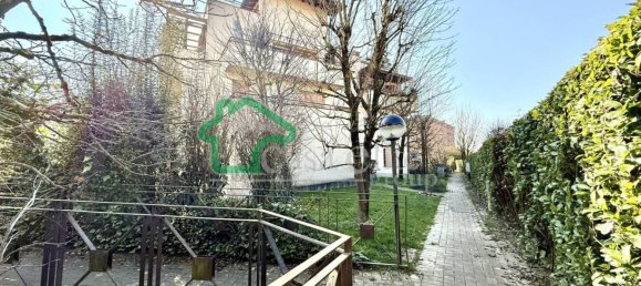 2 bedrooms Apartment in Crema, Italy No. 207547 50