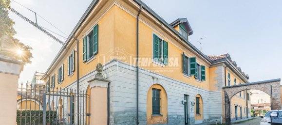 4-salle Appartement à Cusago, Italy No. 15322 21