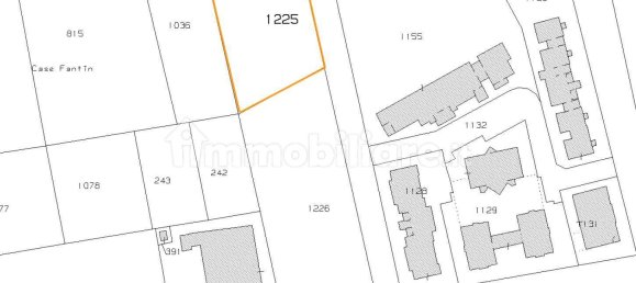 قطعة أرض في Udine, Italy 1750متر مربع رقم 329150 3