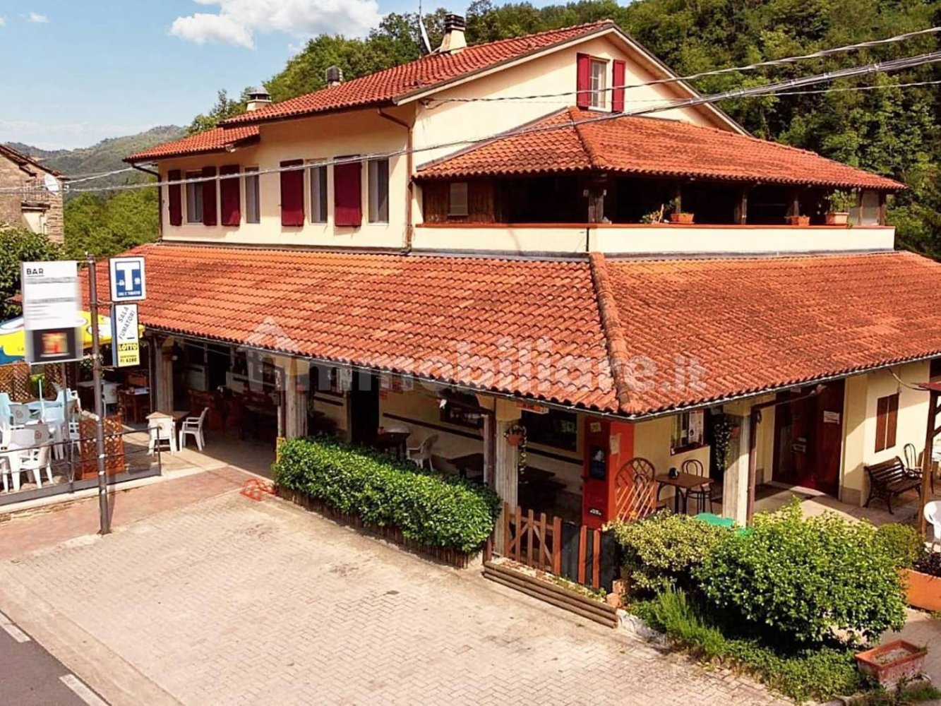 155m² Commercial property in Palazzuolo sul Senio, Italy No. 326302