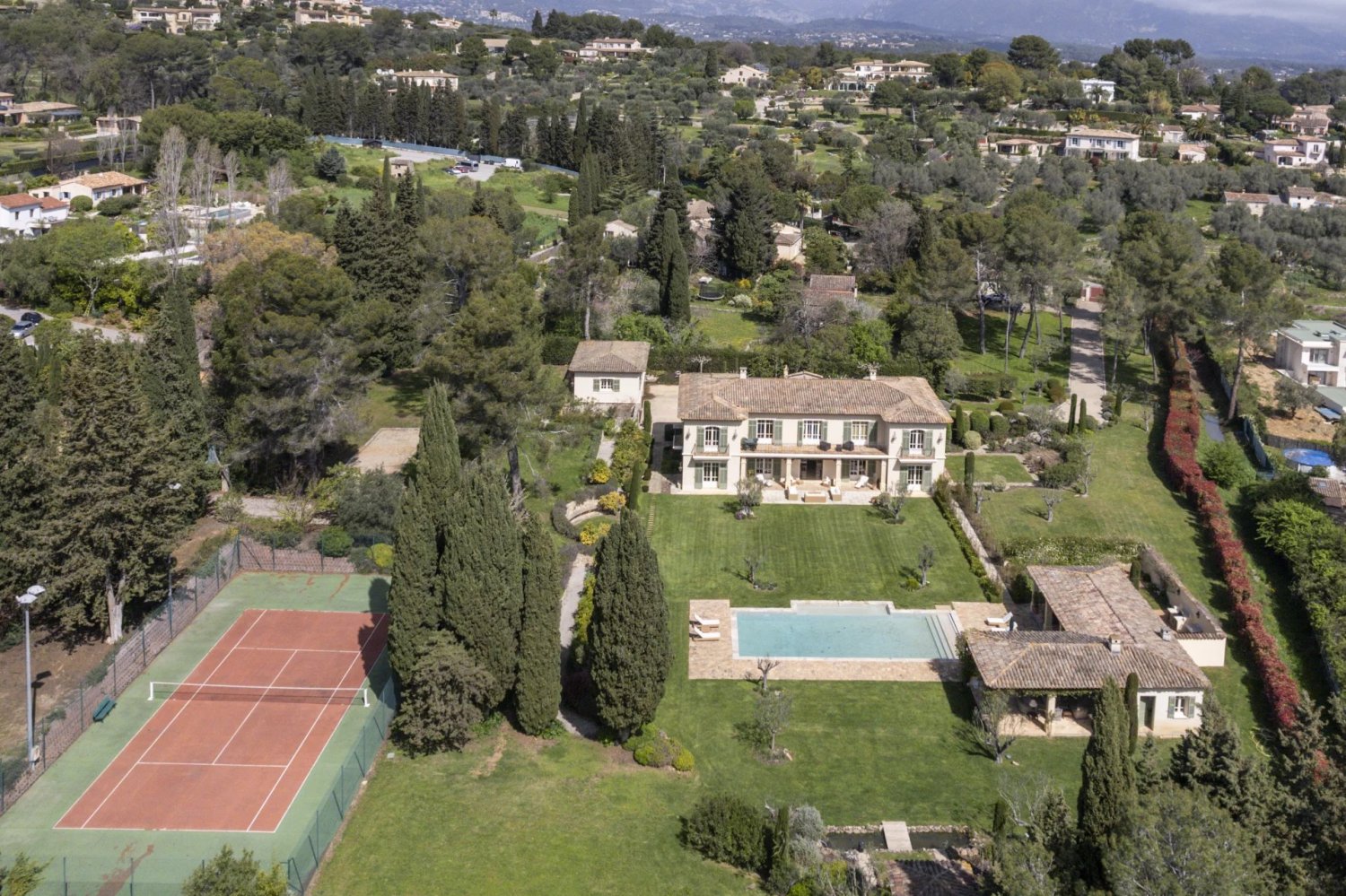 9 bedrooms Villa in Mougins, France No. 13