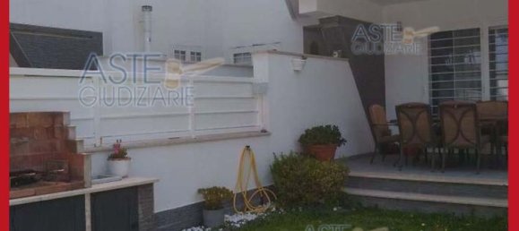 5 bedrooms Apartment in Rome, Italy No. 334084 2