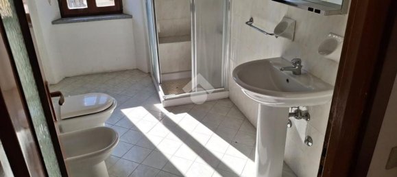 3 rooms Apartment in Varallo Pombia, Italy No. 285313 17