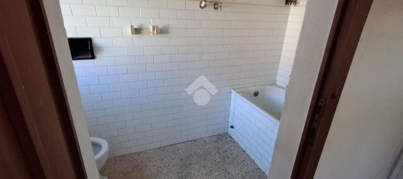 3 rooms Apartment in Varallo Pombia, Italy No. 285313 19