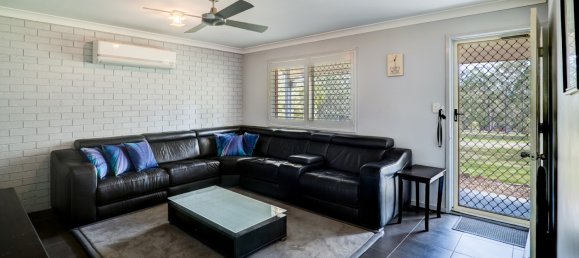 Casa de 4 dormitorios en Mount Hallen, Australia No. 398 5