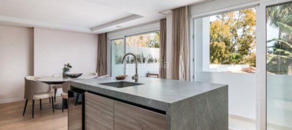 4 bedrooms Apartment in Marbella, Spain No. 61152 30