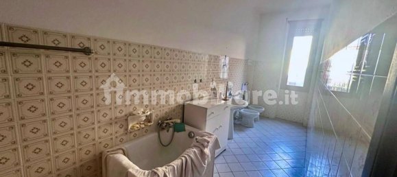 4 bedrooms Apartment in Piacenza, Italy No. 302996 16