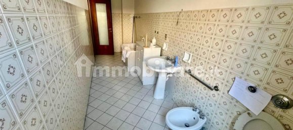 4 bedrooms Apartment in Piacenza, Italy No. 302996 19