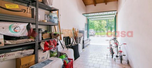 5-salle Penthouse à Reggio Emilia, Italy No. 12835 46